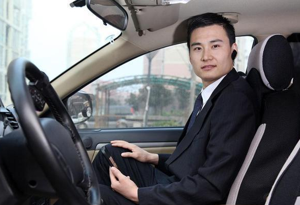 享道出行万元月薪招司机，享道出行兼职司机收入比例_第1张