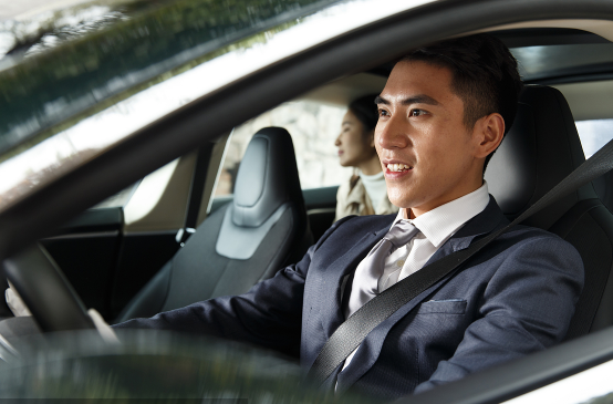 享道出行万元月薪招司机，享道出行兼职司机收入比例_第1张